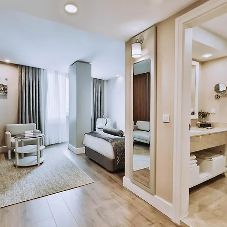 New Park Hotel 5*