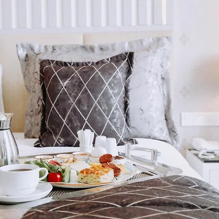 New Park Hotel 5*